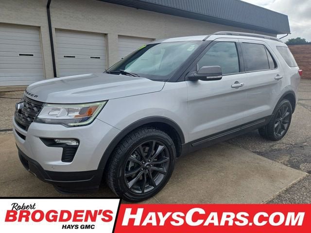 Ingot Silver Me 2018 Ford Explorer XLT AWD SUV / Crossover All-Wheel Drive Automatic