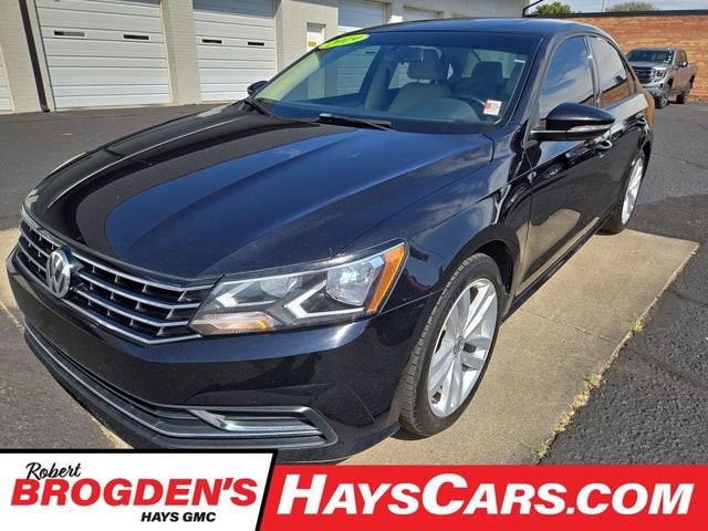  2019 Volkswagen Passat 2.0T Wolfsburg FWD   