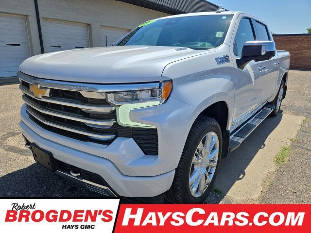 2023 Chevrolet Silverado 1500 High Country Crew Cab 4WD