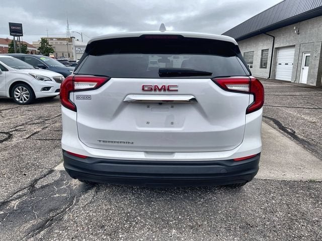 View vehicle photo 7