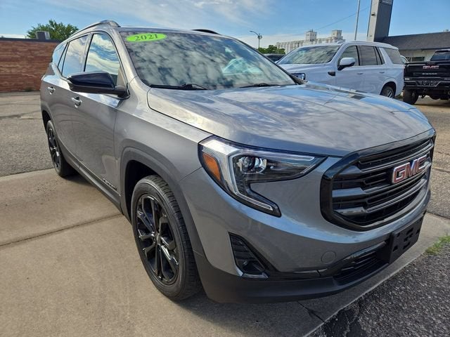 View vehicle photo 3