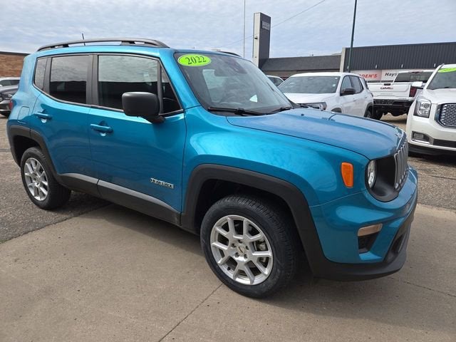 View vehicle photo 3