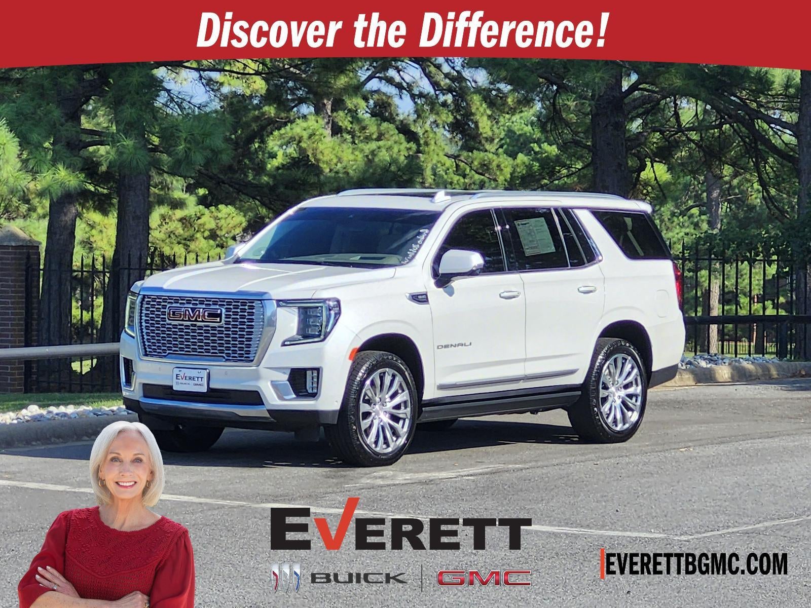 White Frost Tricoat 2023 GMC Yukon SUV / Crossover Four-Wheel Drive Automatic