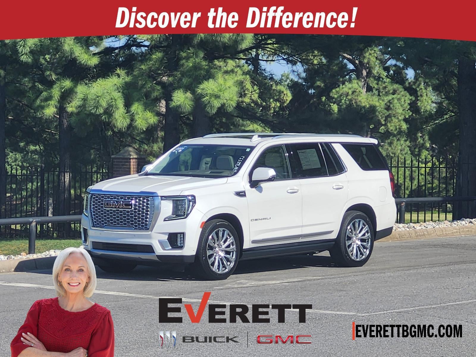 White Frost Tricoat 2024 GMC Yukon SUV / Crossover Four-Wheel Drive Automatic