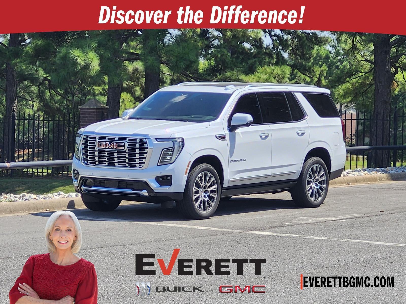 Glacier White Tricoat 2026 GMC Yukon SUV / Crossover Four-Wheel Drive Automatic