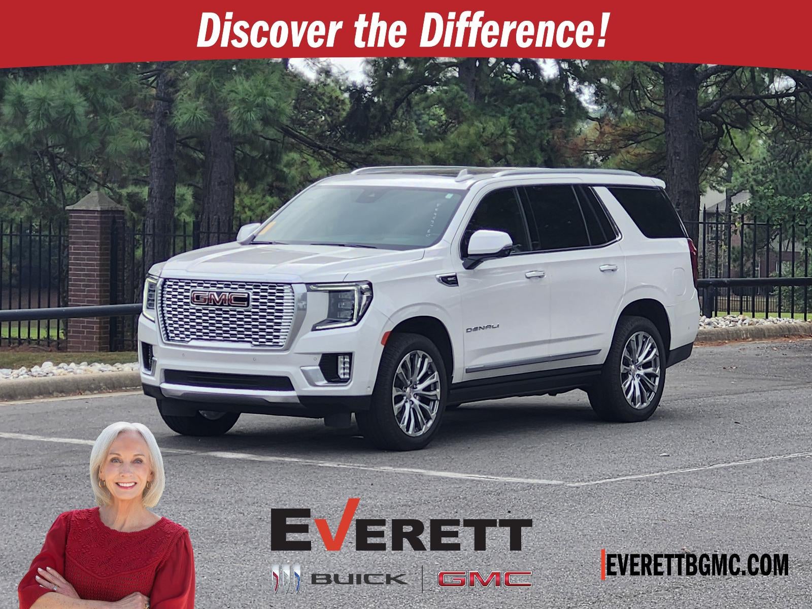 White Frost Tricoat 2023 GMC Yukon SUV / Crossover Four-Wheel Drive Automatic