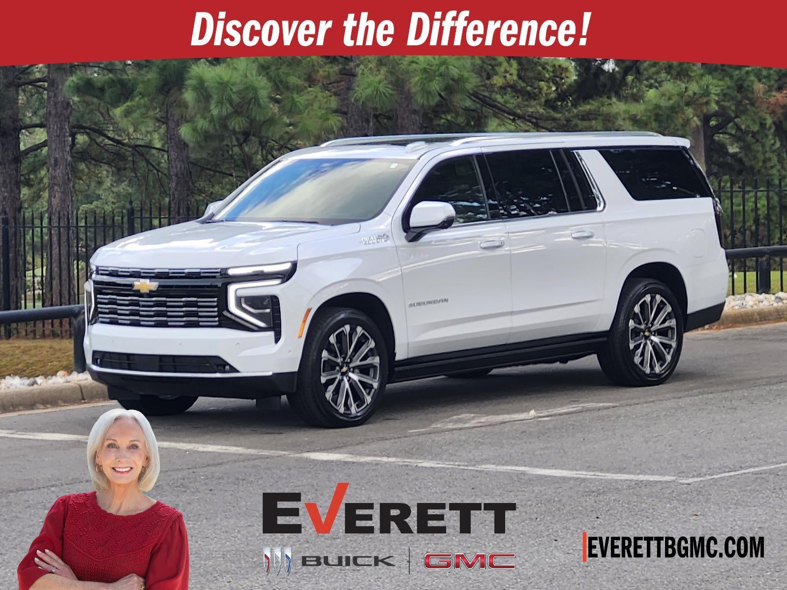 Polar White Tricoat 2026 Chevrolet Suburban SUV / Crossover Four-Wheel Drive Automatic