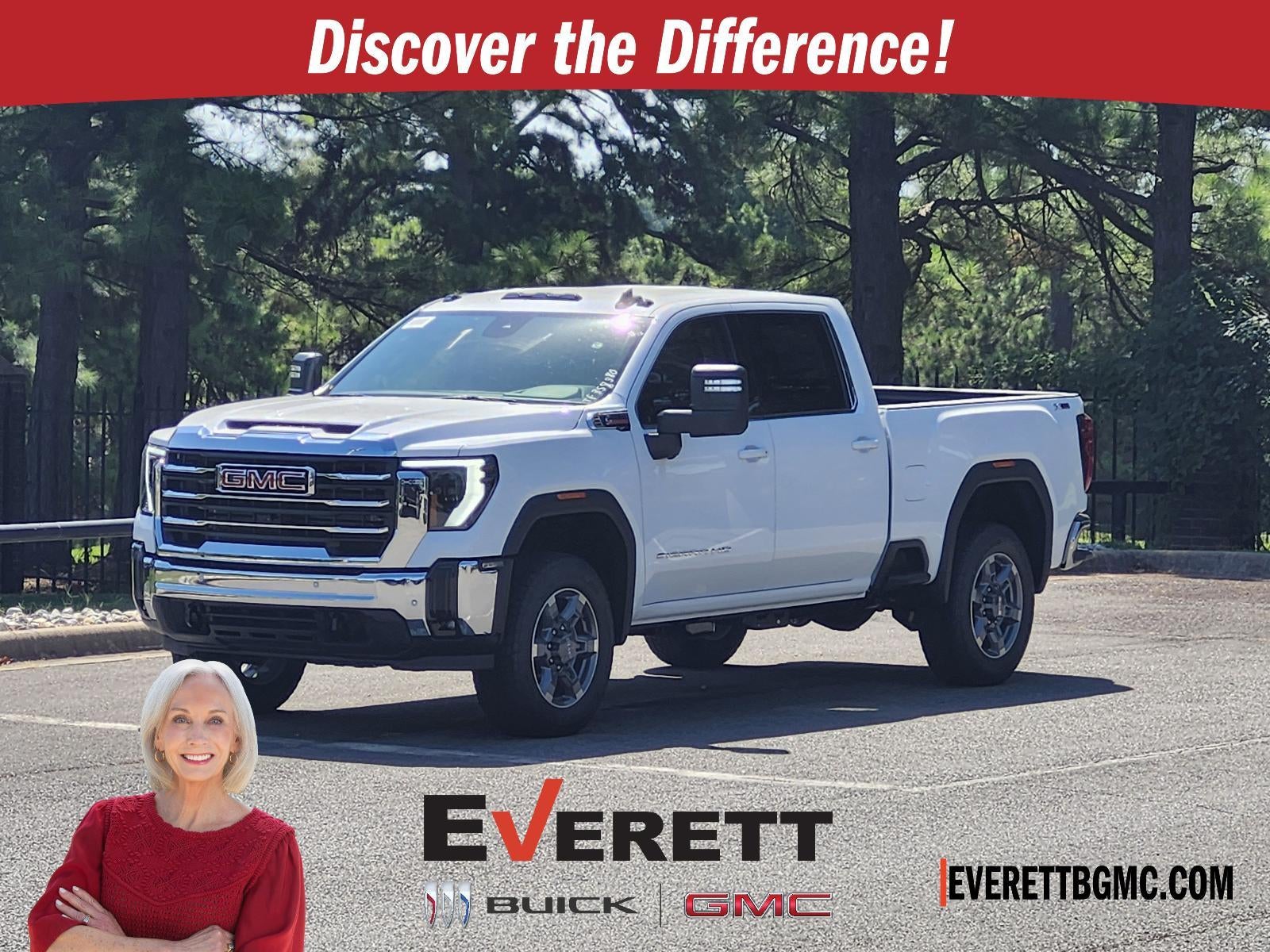 Summit White 2026 GMC Sierra 2500HD Pickup Truck Four-Wheel Drive Automatic