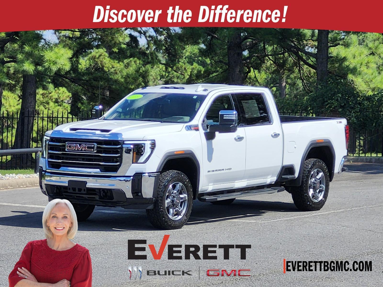 Summit White 2025 GMC Sierra 2500HD Pickup Truck Four-Wheel Drive Automatic