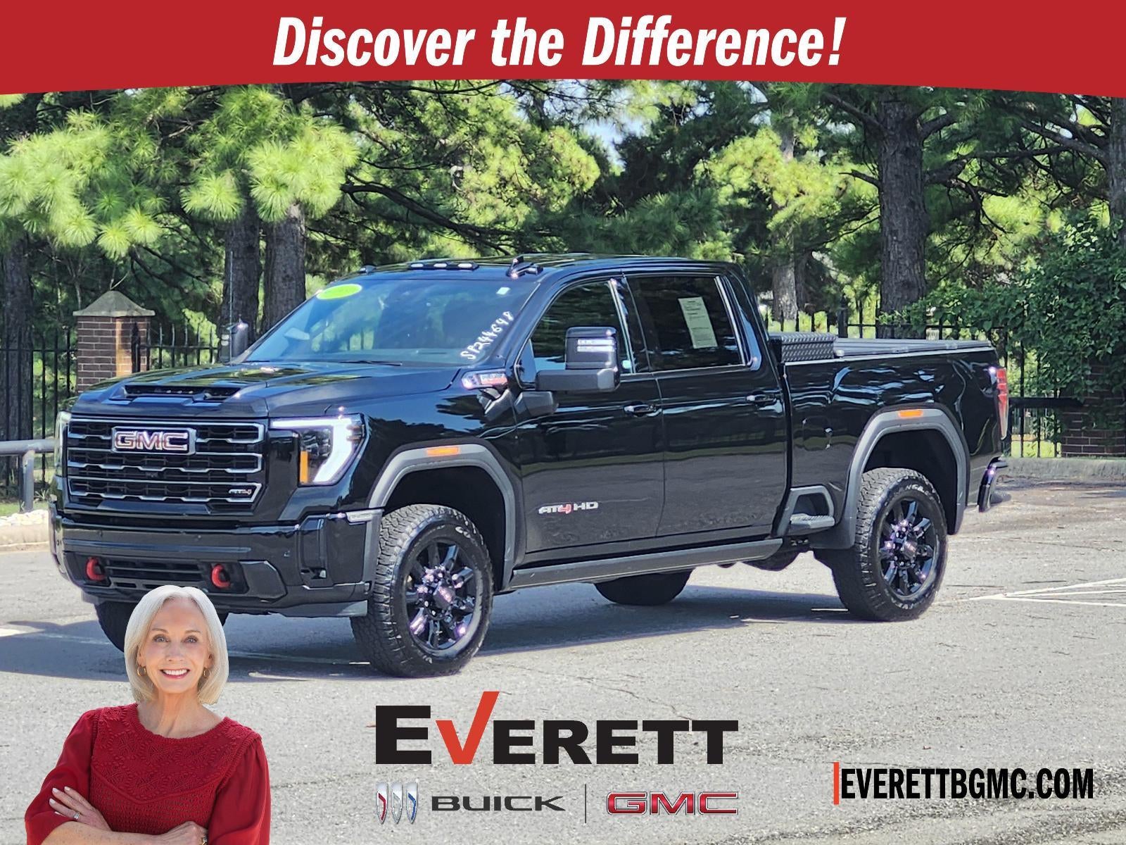 Onyx Black 2025 GMC Sierra 2500HD Pickup Truck Four-Wheel Drive Automatic