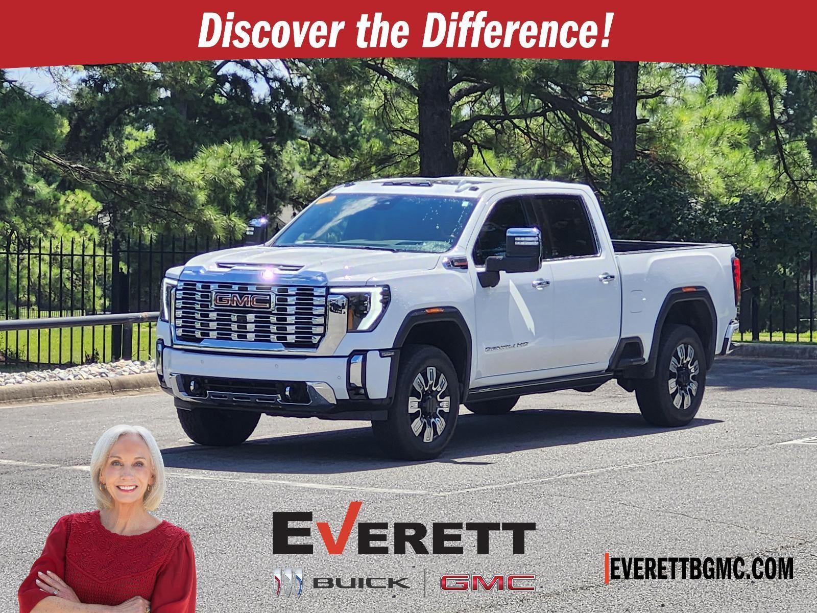 Summit White 2025 GMC Sierra 2500HD Pickup Truck Four-Wheel Drive Automatic