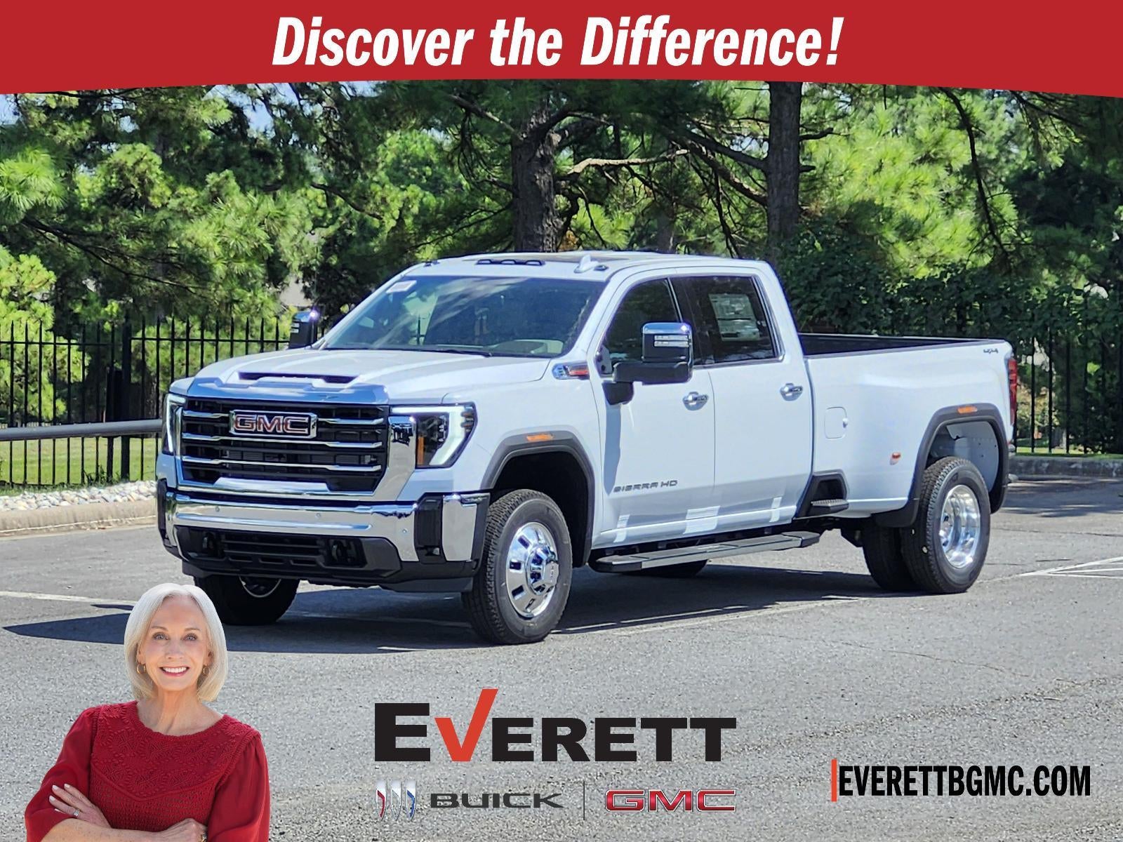 Glacier White Tricoat 2026 GMC Sierra 3500HD Pickup Truck Four-Wheel Drive Automatic