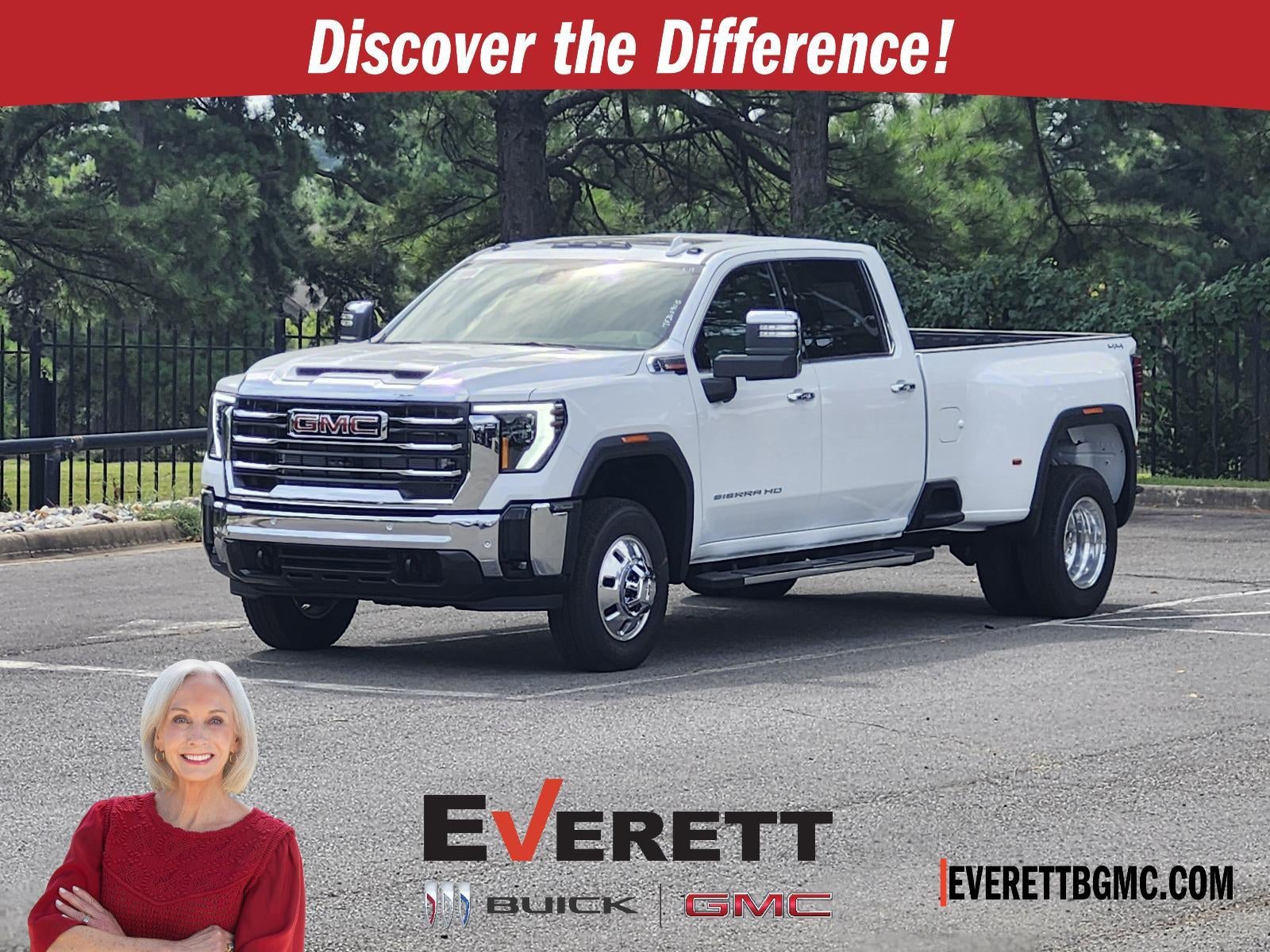 Summit White 2026 GMC Sierra 3500HD Pickup Truck Four-Wheel Drive Automatic
