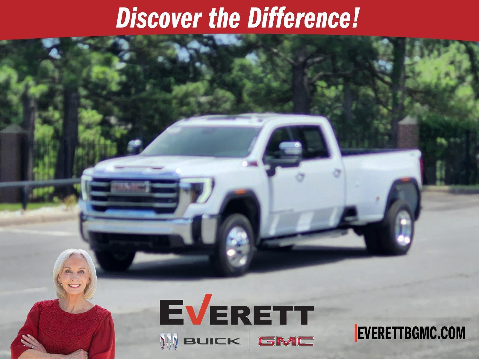 Summit White 2026 GMC Sierra 3500HD Pickup Truck Four-Wheel Drive Automatic