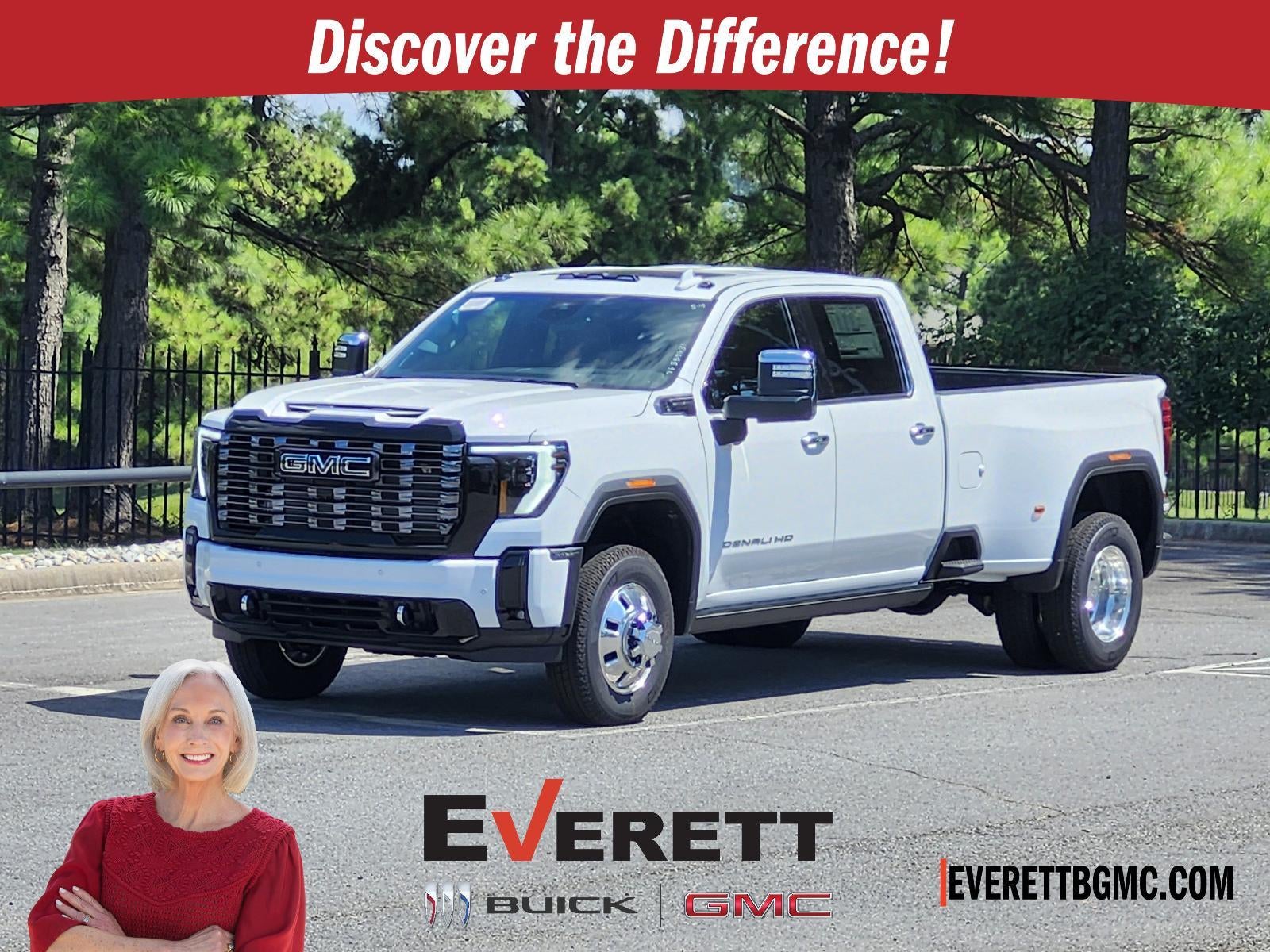 Summit White 2026 GMC Sierra 3500HD Pickup Truck Four-Wheel Drive Automatic