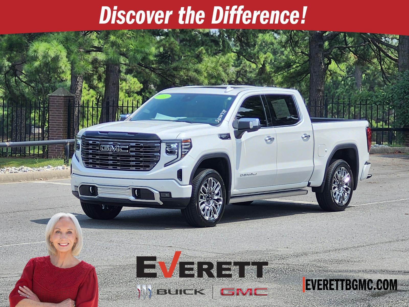 White Frost Tricoat 2025 GMC Sierra 1500 Pickup Truck Four-Wheel Drive Automatic