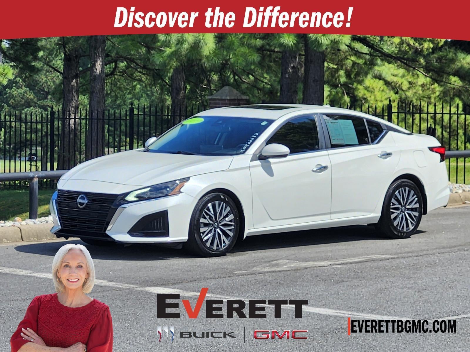White 2024 Nissan Altima Sedan Front-Wheel Drive 