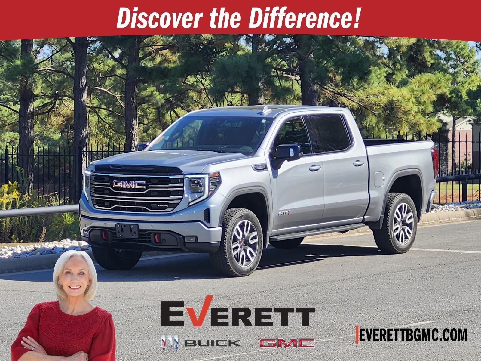 2025 GMC Sierra 1500 AT4 Crew Cab 4WD