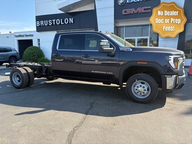 Titanium Rush Metallic 2026 GMC Sierra 3500HD Chassis SLE Crew Cab 4WD Pickup Truck Four-Wheel Drive Automatic