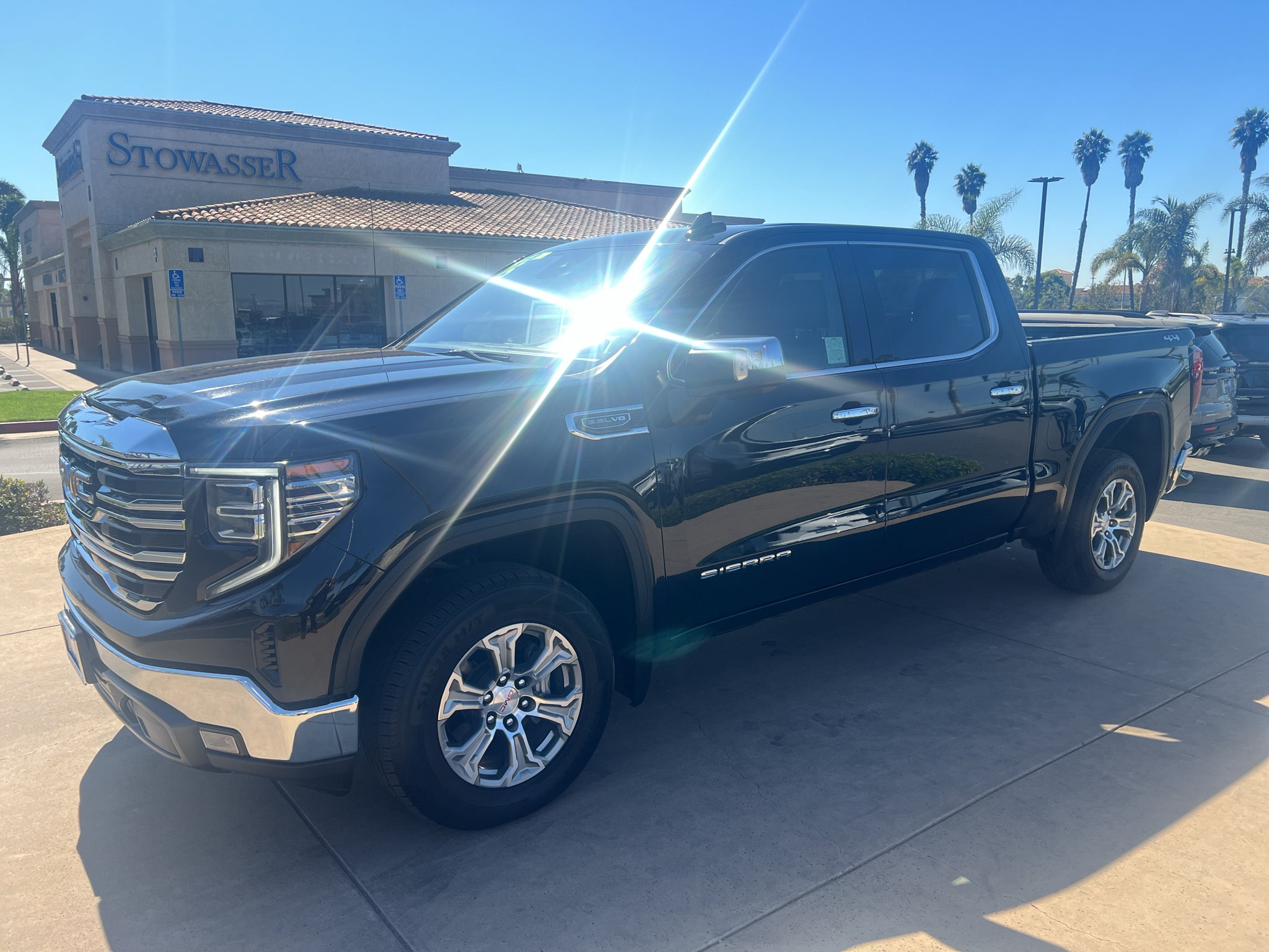 2025 GMC Sierra 1500 SLT Crew Cab 4WD