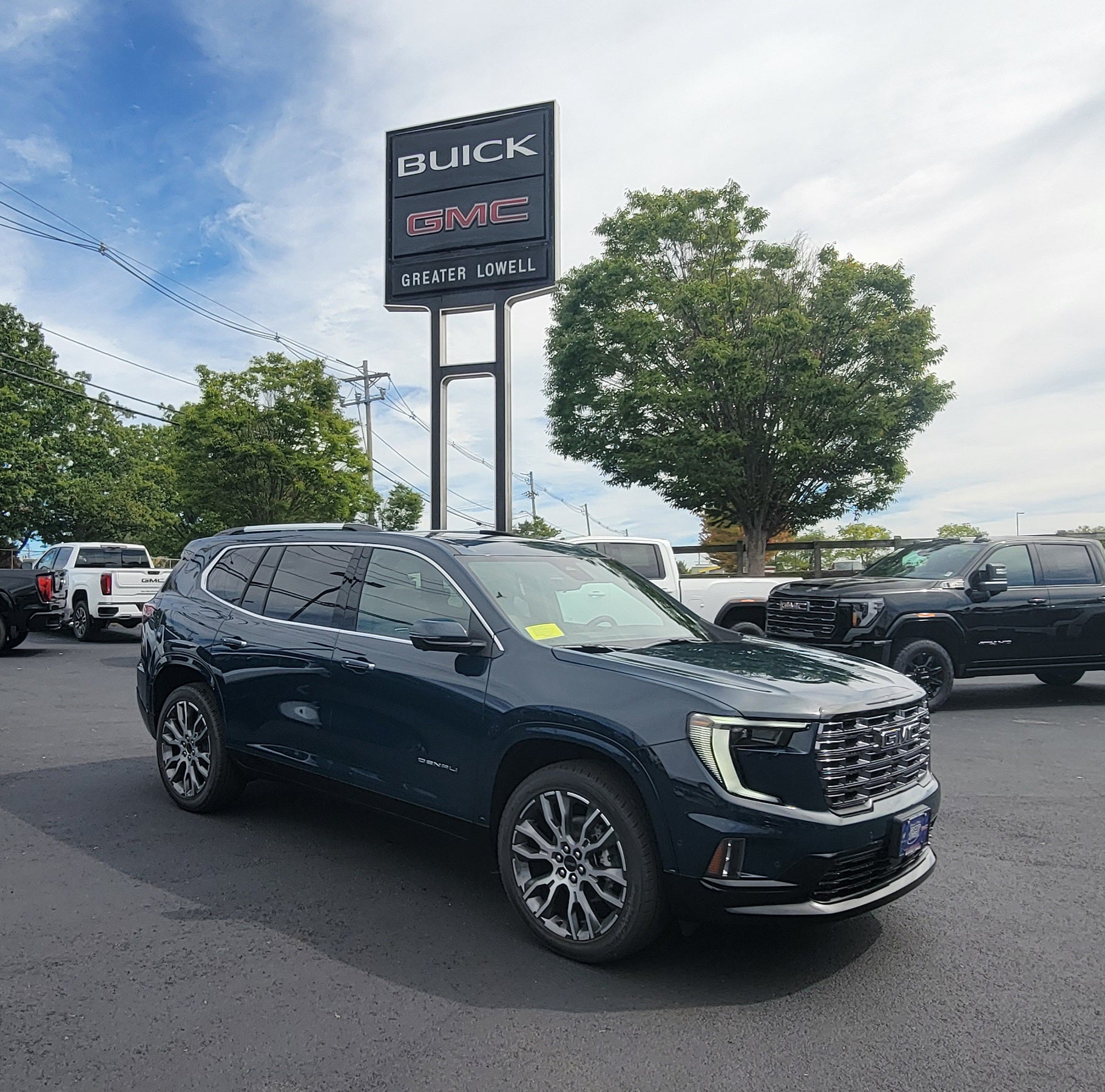 Ink 2027 GMC Acadia SUV / Crossover Four-Wheel Drive Automatic