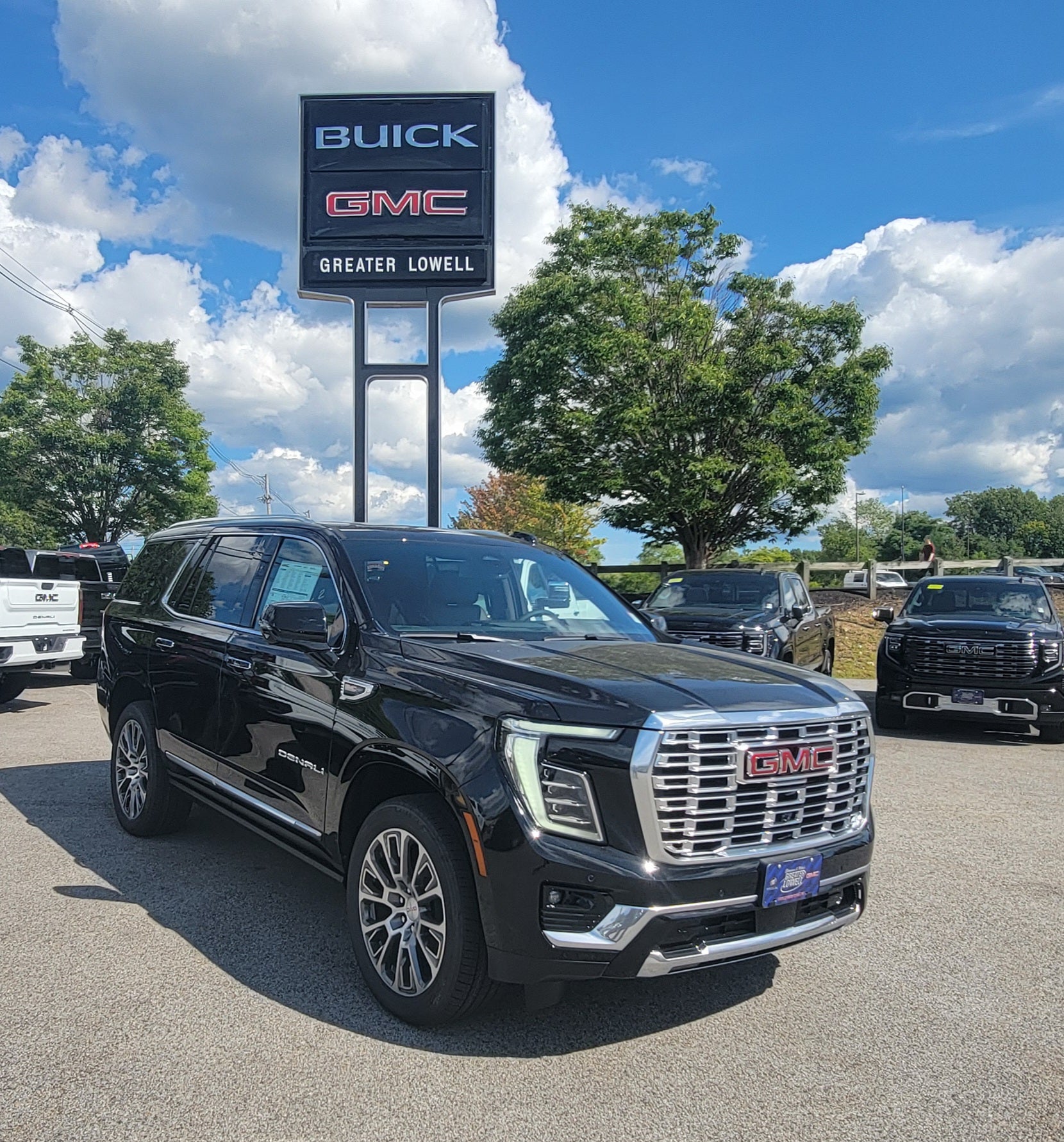 Onyx Black 2026 GMC Yukon SUV / Crossover Four-Wheel Drive Automatic