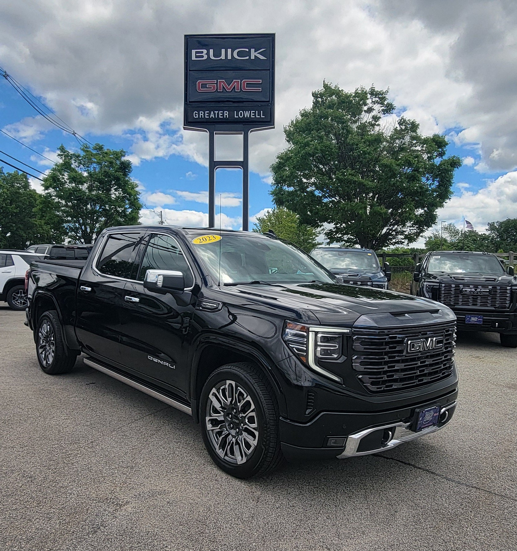  2023 GMC Sierra 1500 Denali Ultimate Crew Cab 4WD   