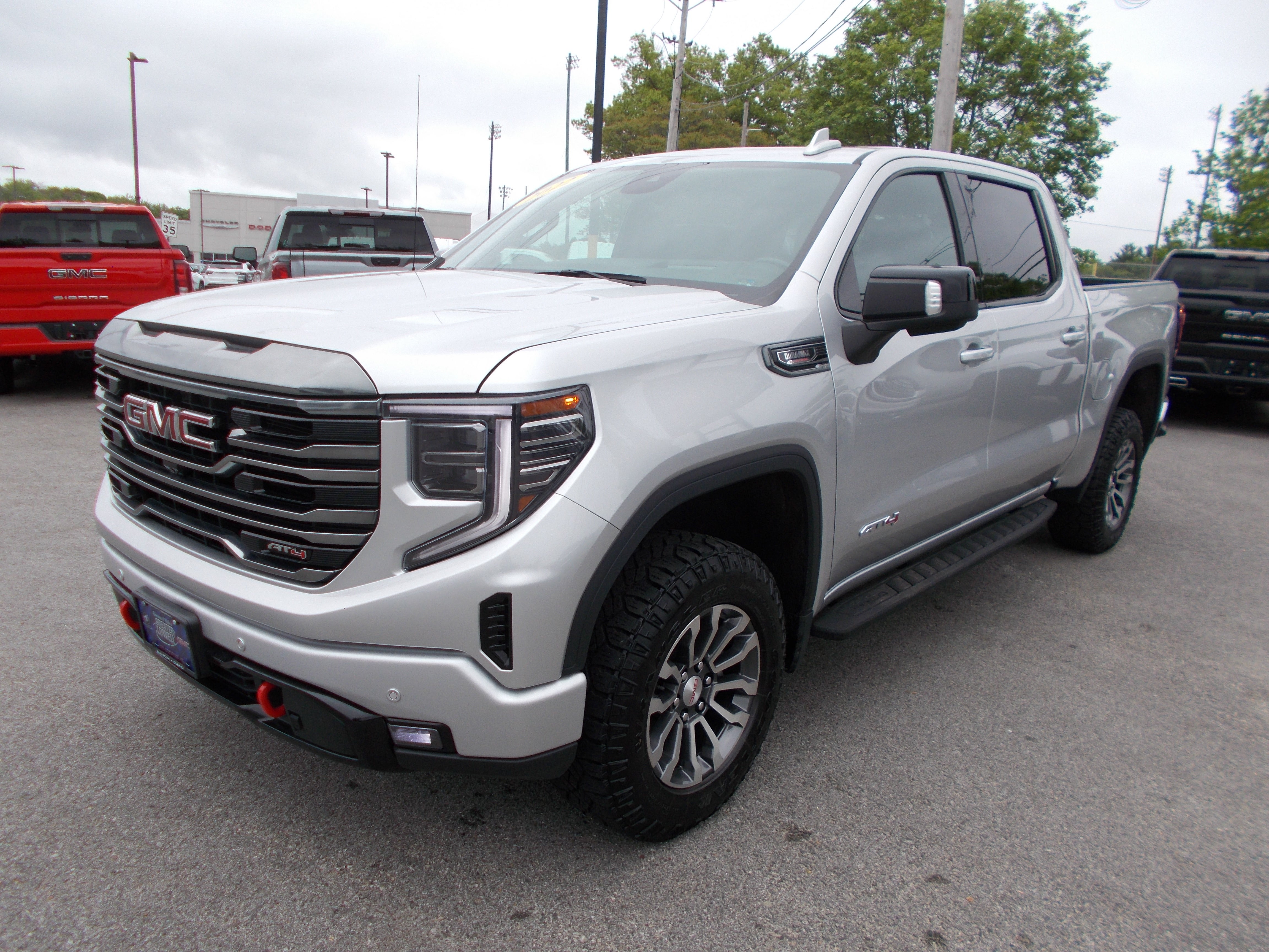 Quicksilver Metallic 2022 GMC Sierra 1500 AT4 Crew Cab 4WD Pickup Truck Four-Wheel Drive Automatic