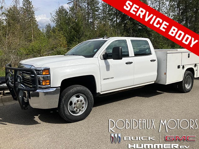 Summit White 2016 Chevrolet Silverado 3500HD Chassis Pickup Truck Four-Wheel Drive Automatic