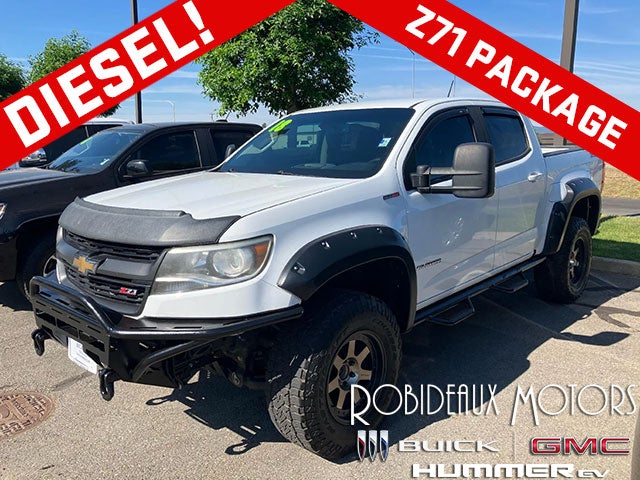 Summit White 2018 Chevrolet Colorado Pickup Truck Four-Wheel Drive Automatic
