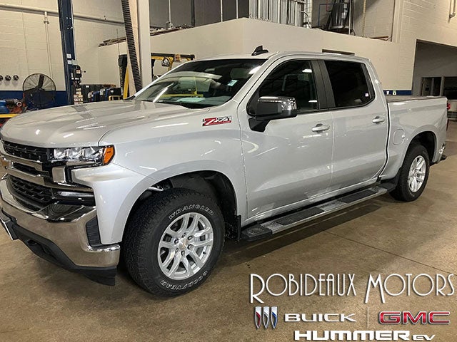 Silver Ice Metallic 2019 Chevrolet Silverado 1500 Pickup Truck Four-Wheel Drive Automatic