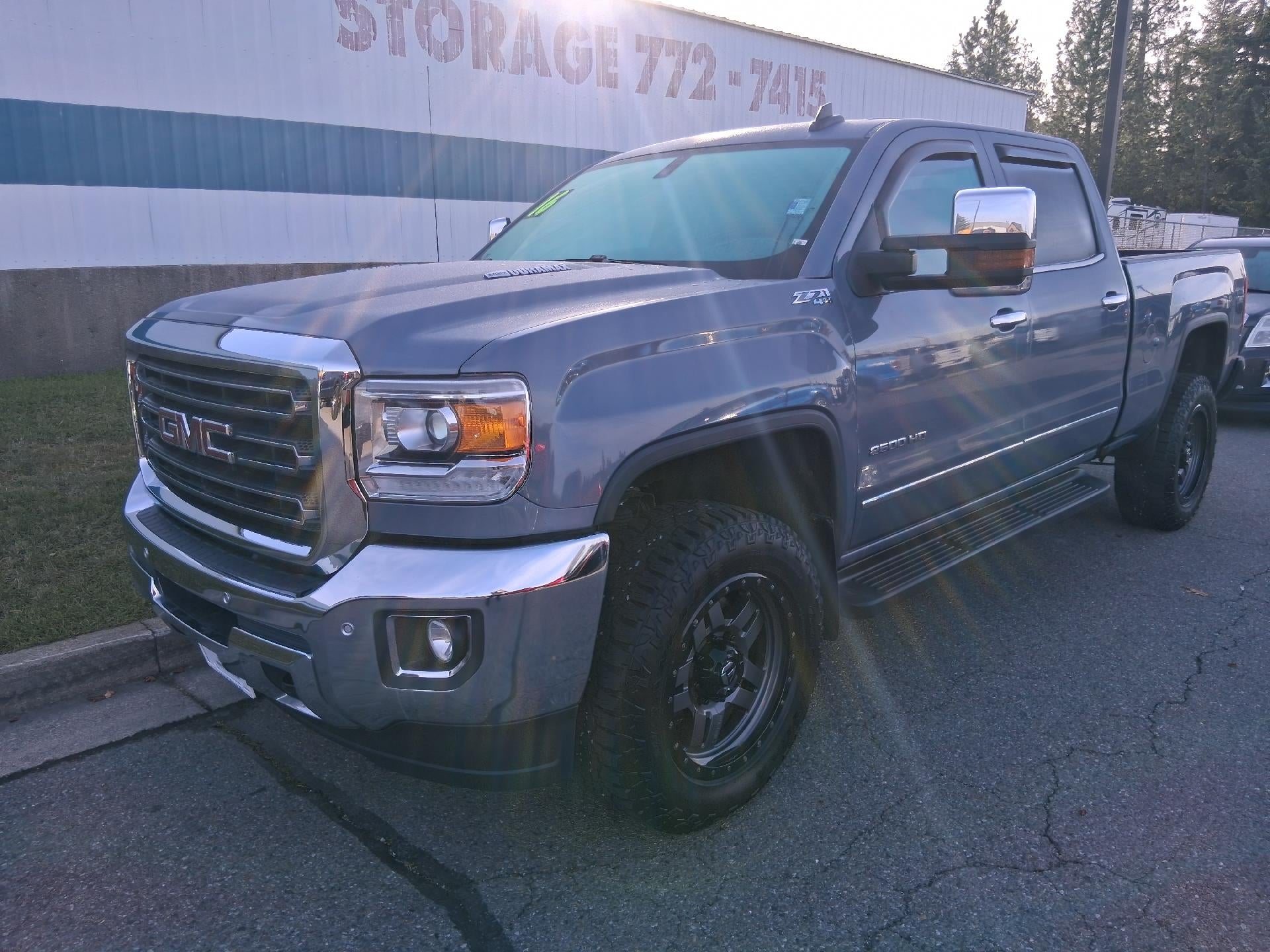 Light Steel Gray Metallic 2016 GMC Sierra 2500HD Pickup Truck Four-Wheel Drive Automatic