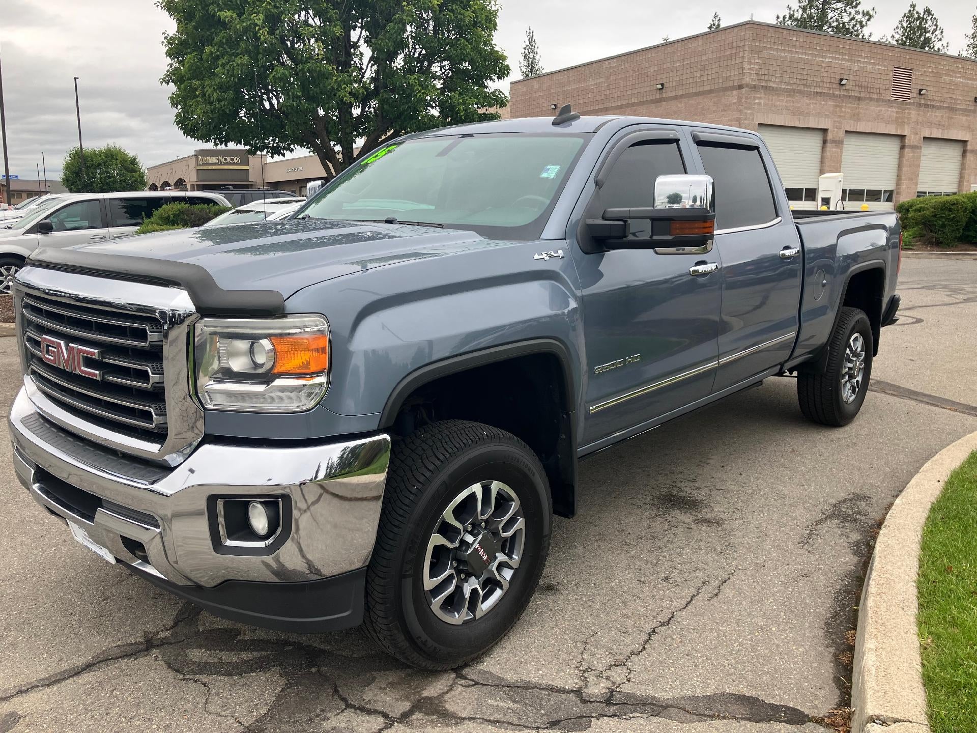 Light Steel Gray Metallic 2015 GMC Sierra 2500HD Pickup Truck Four-Wheel Drive Automatic