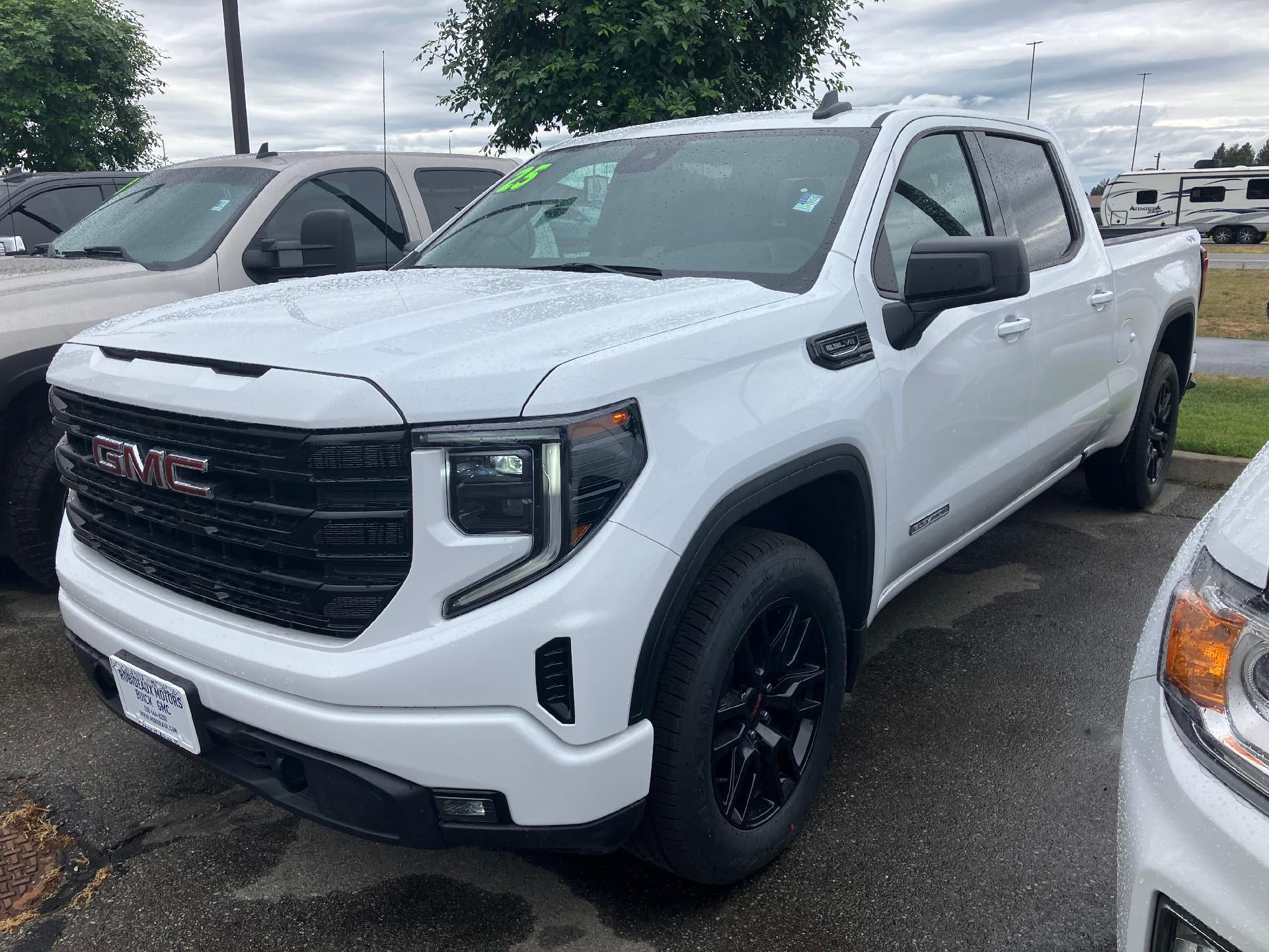 Summit White 2025 GMC Sierra 1500 Pickup Truck Four-Wheel Drive Automatic