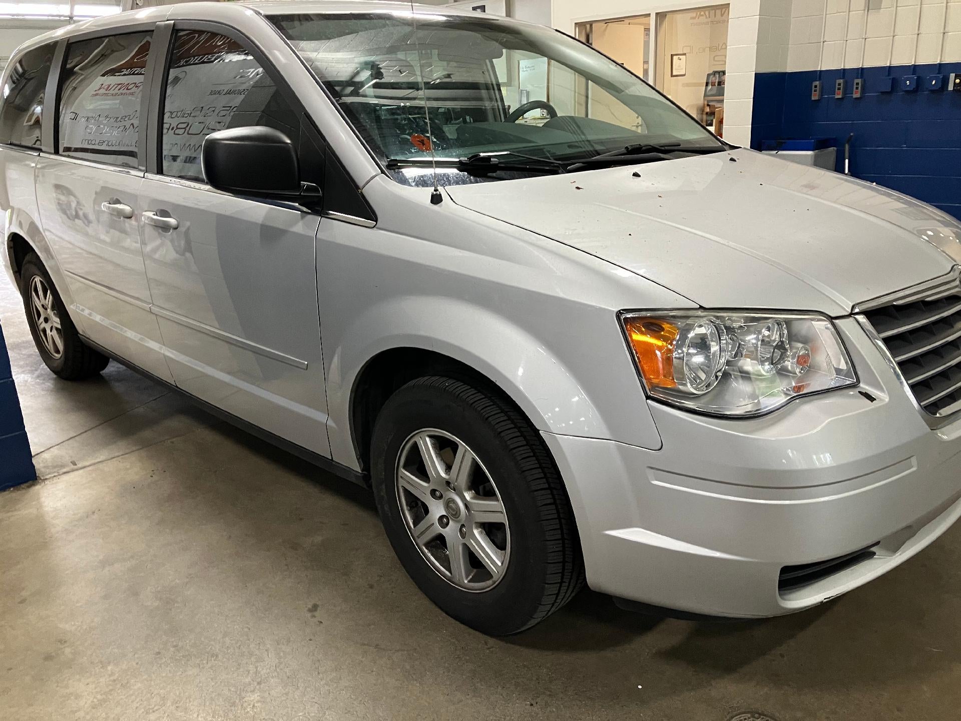 View vehicle photo 2