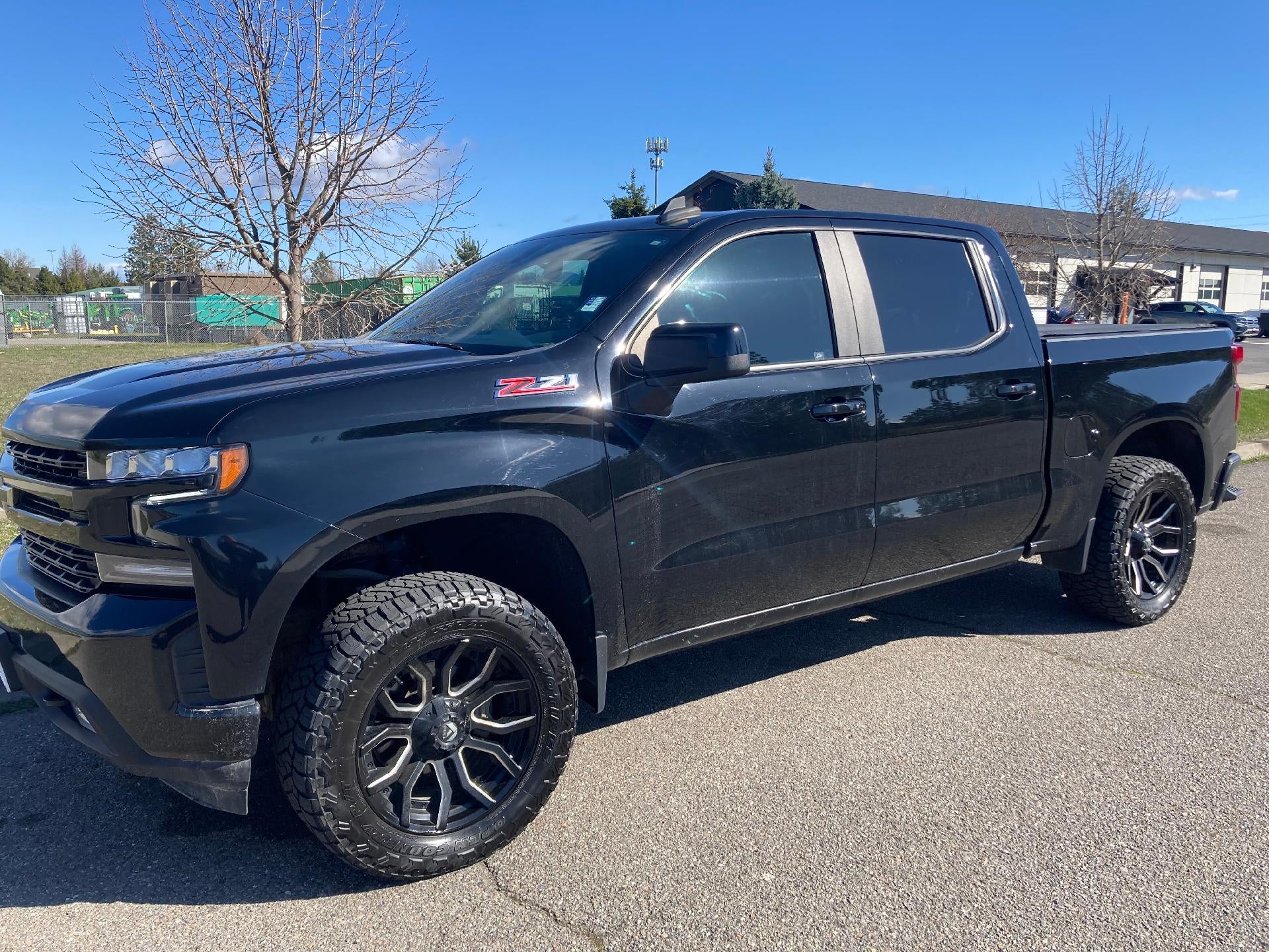View vehicle photo 2