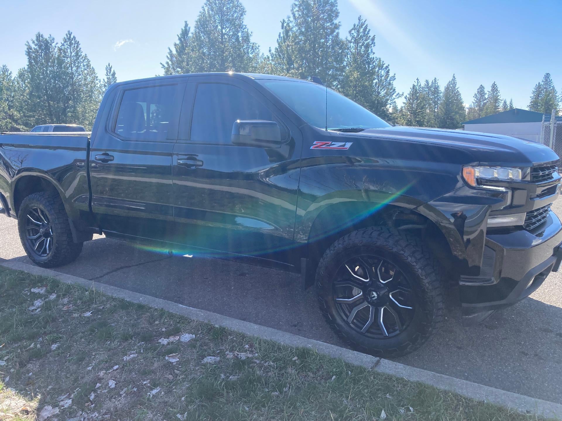 View vehicle photo 5
