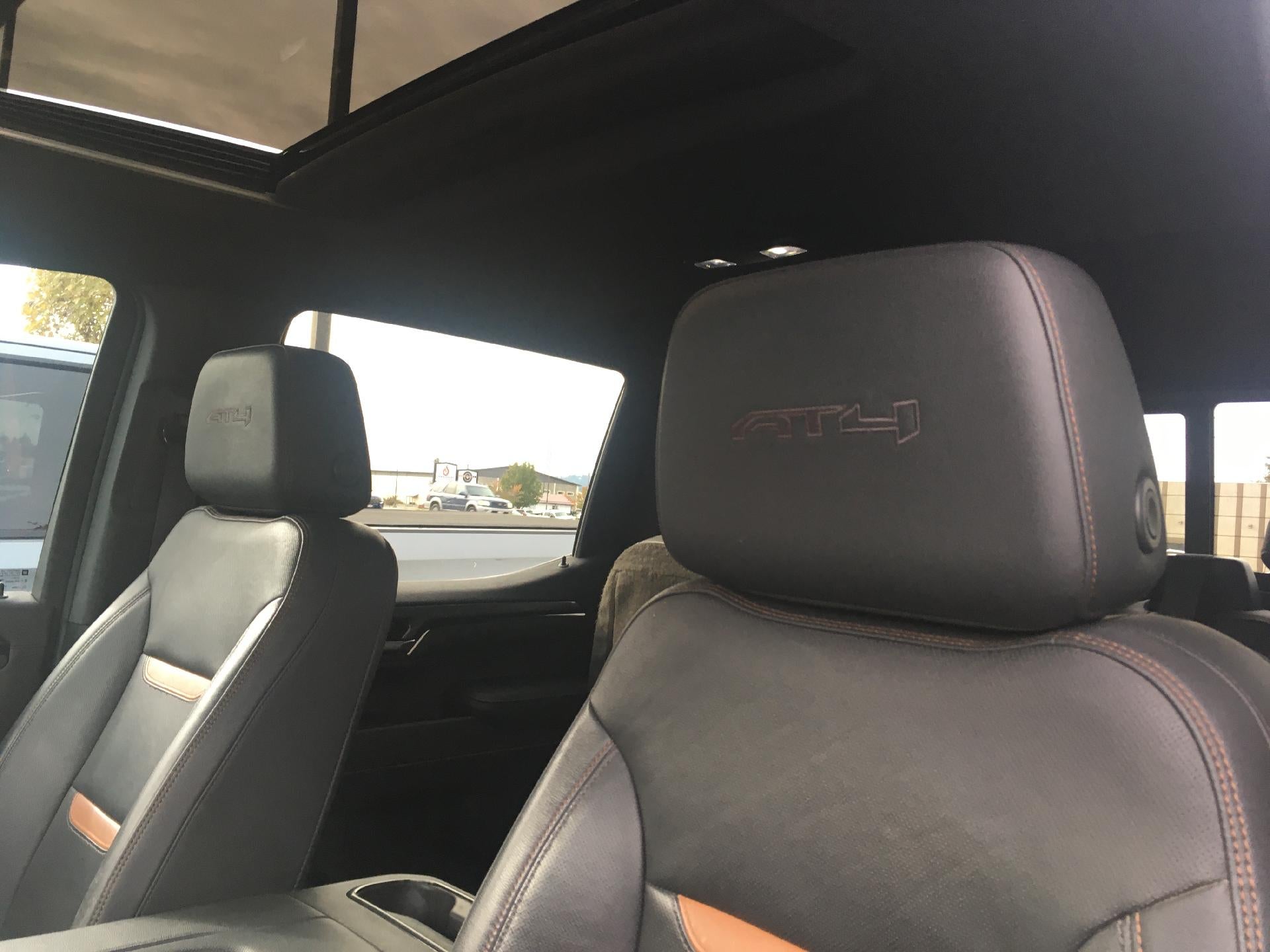 View vehicle photo 6