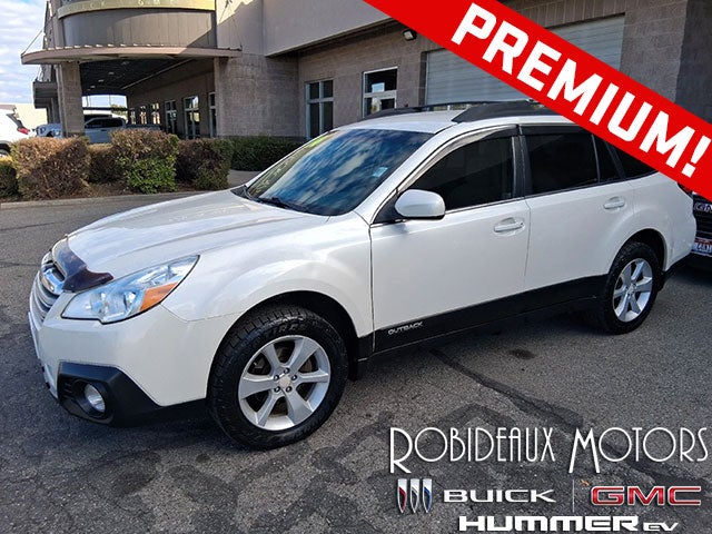 White 2014 Subaru Outback Wagon All-Wheel Drive 