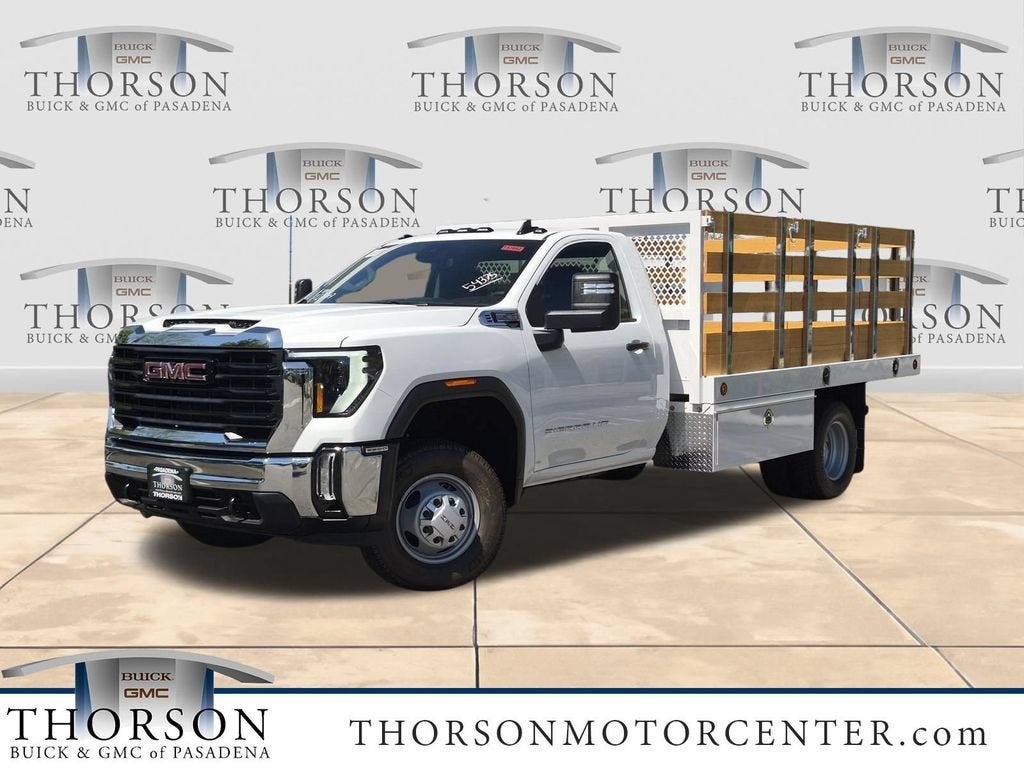 Summit White 2026 GMC Sierra 3500HD Chassis Pickup Truck 4X2 Automatic