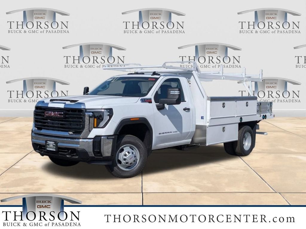 Summit White 2026 GMC Sierra 3500HD Chassis Pickup Truck 4X2 Automatic