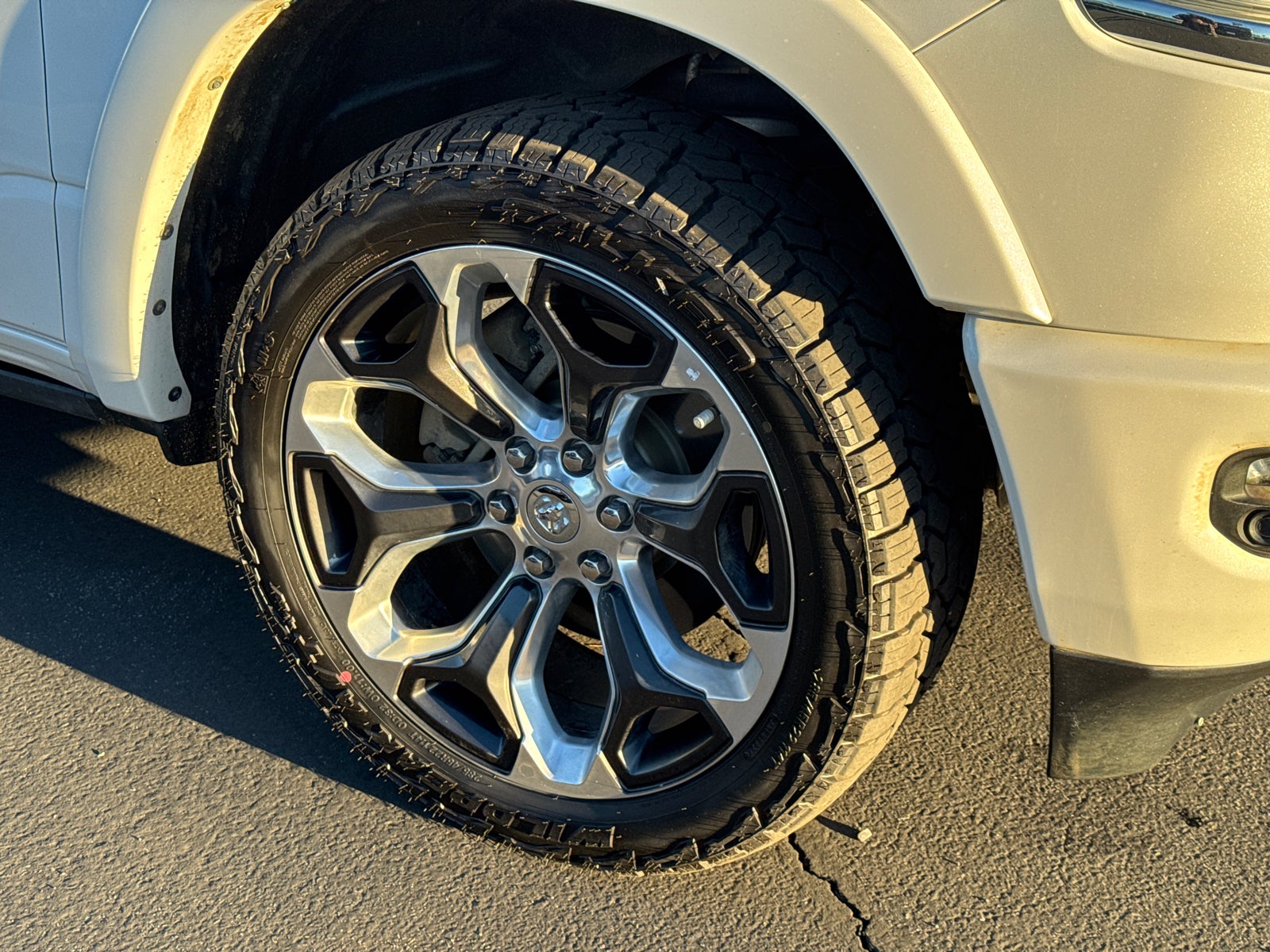 View vehicle photo 6