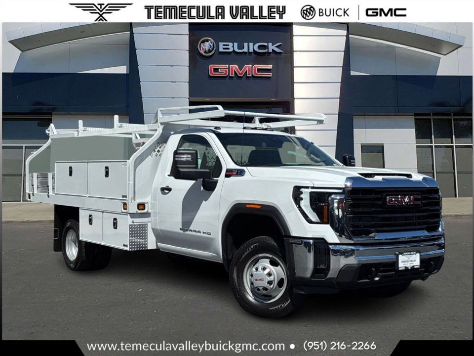 Summit White 2025 GMC Sierra 3500HD Chassis Pickup Truck Four-Wheel Drive Automatic