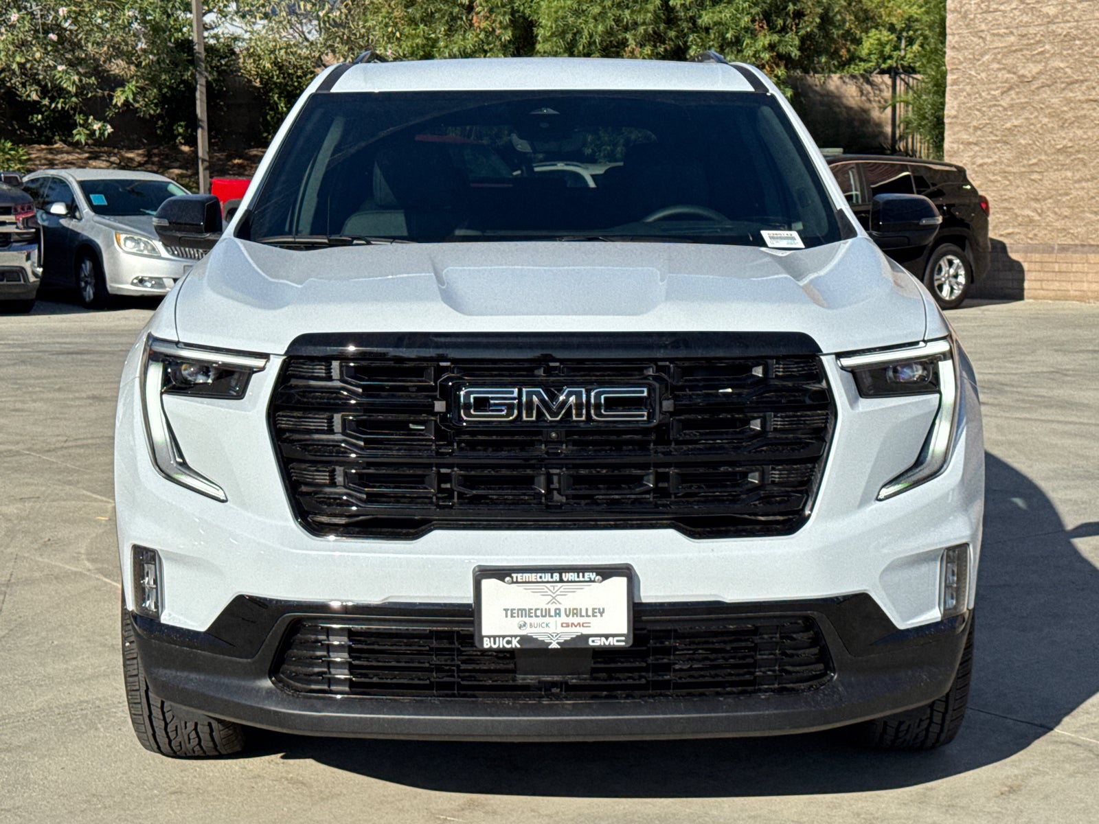 View vehicle photo 5