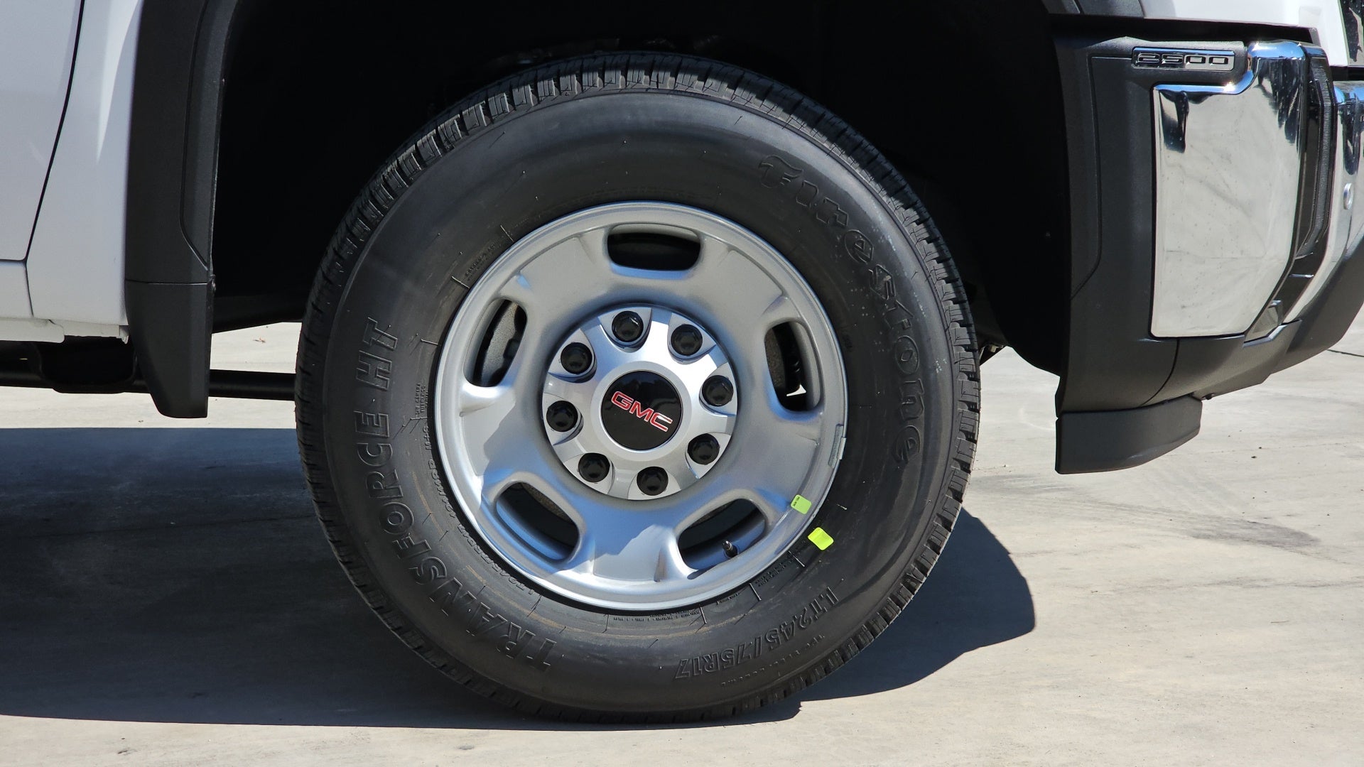 View vehicle photo 6