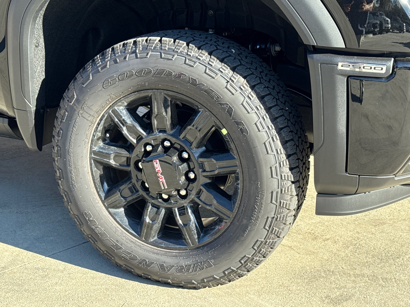 View vehicle photo 6