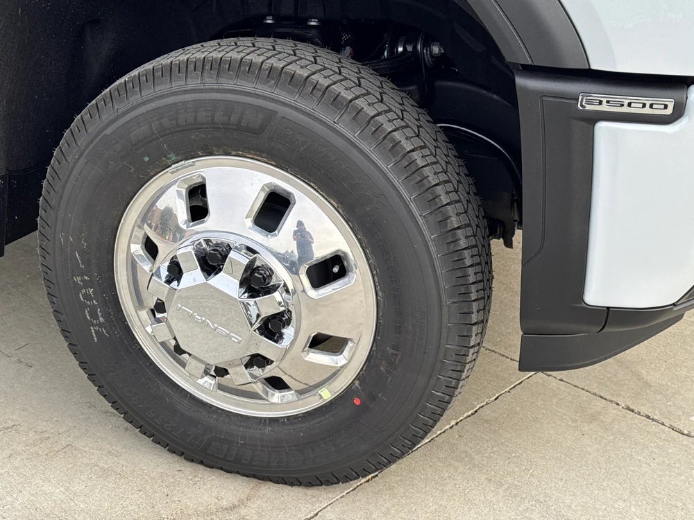 View vehicle photo 6