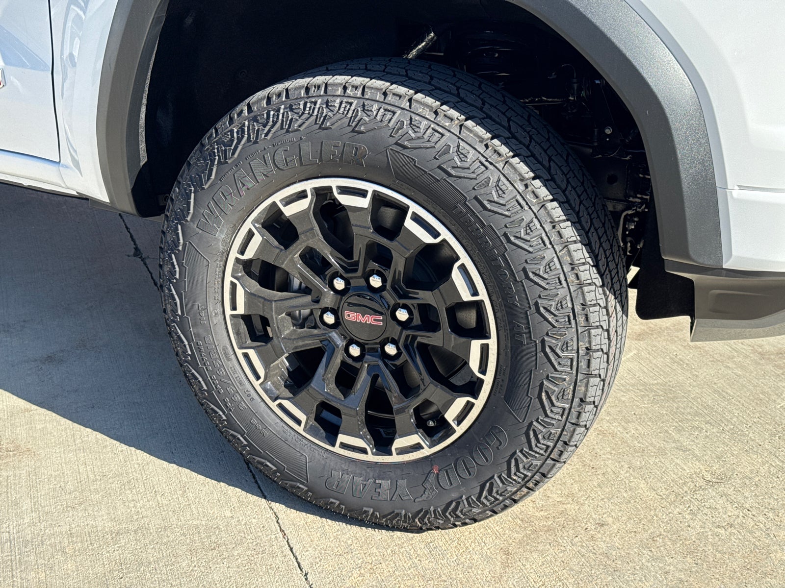 View vehicle photo 6