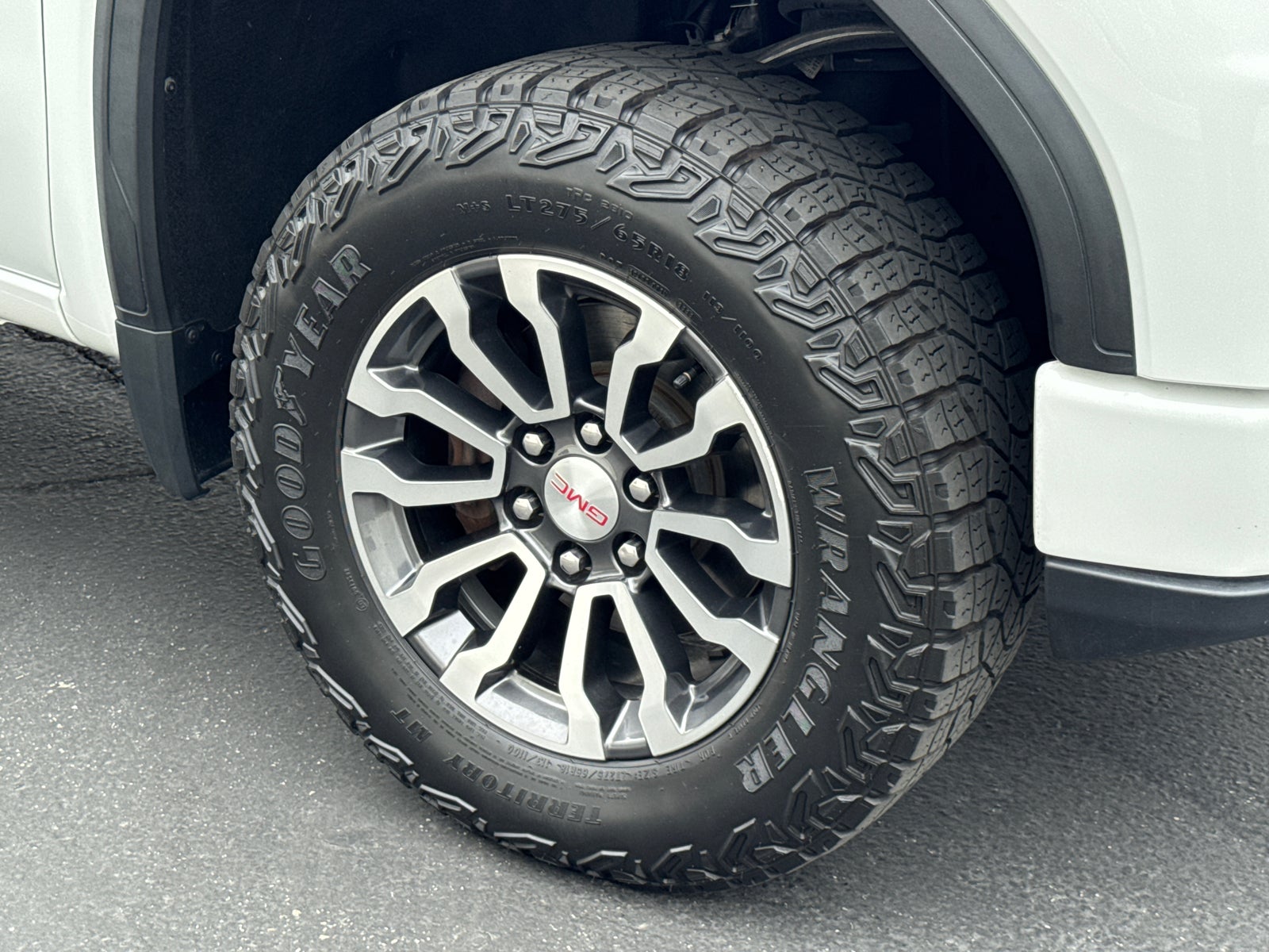 View vehicle photo 6