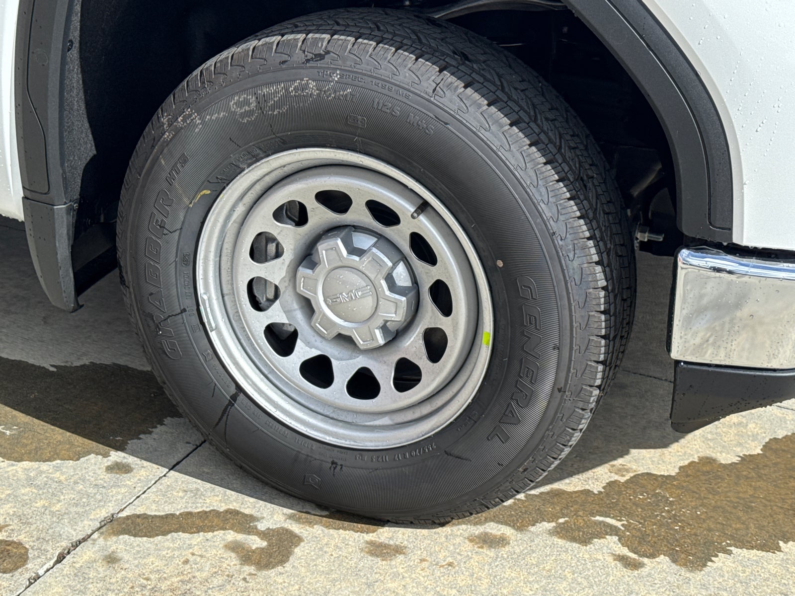 View vehicle photo 6